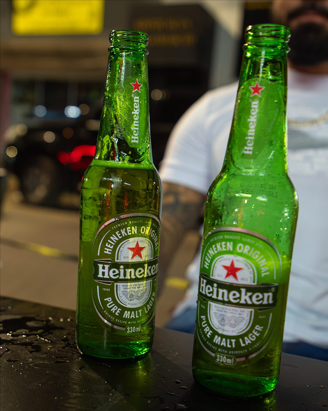 Cervejas Heineken geladas em foto real da Brothers.